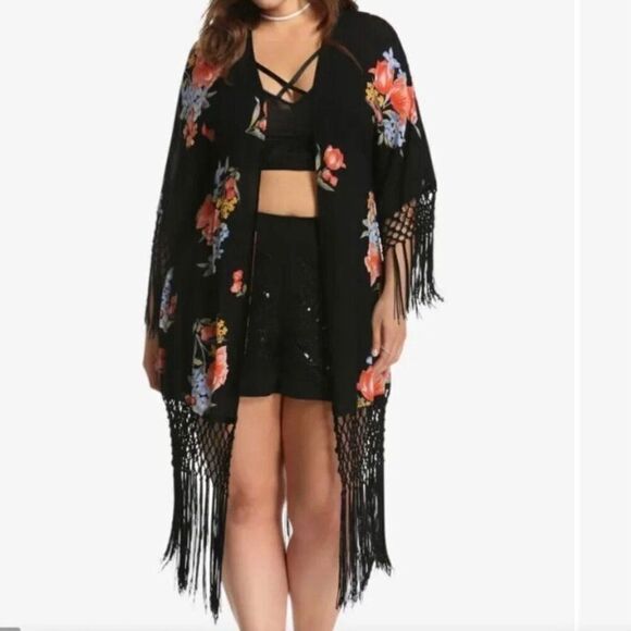 Torrid Black Floral Tassel Trim Sheer Open Kimono Size 4X Festival - Picture 1 of 11